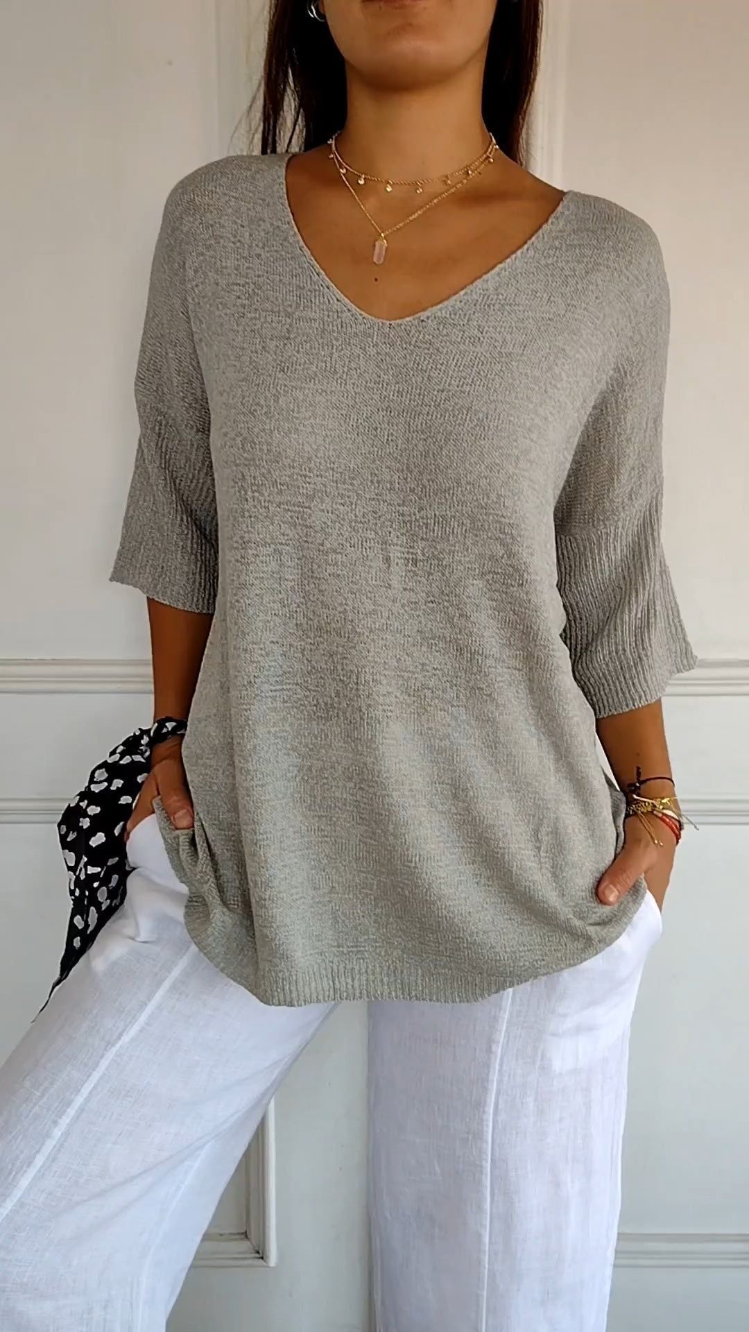 🔥Hot Sale-50% OFF🥰Solid Color Knitted V-neck Top