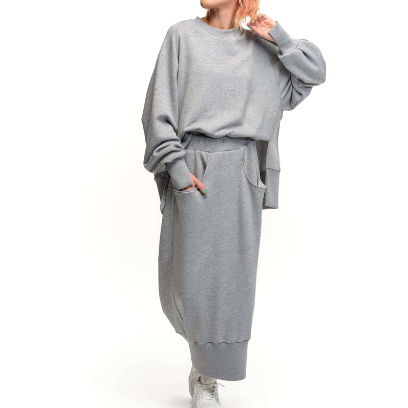 Women's Round-Neck Sweatshirt & Skirt 2-Piece Set