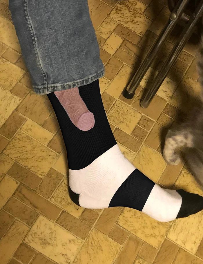 Unisex "Show Off" Socks