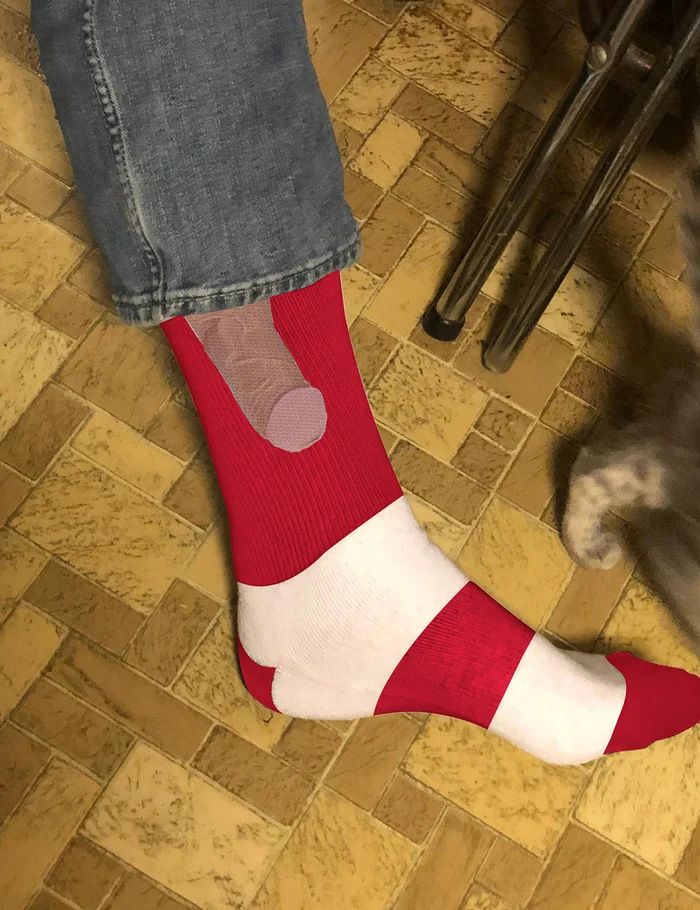 Unisex "Show Off" Socks