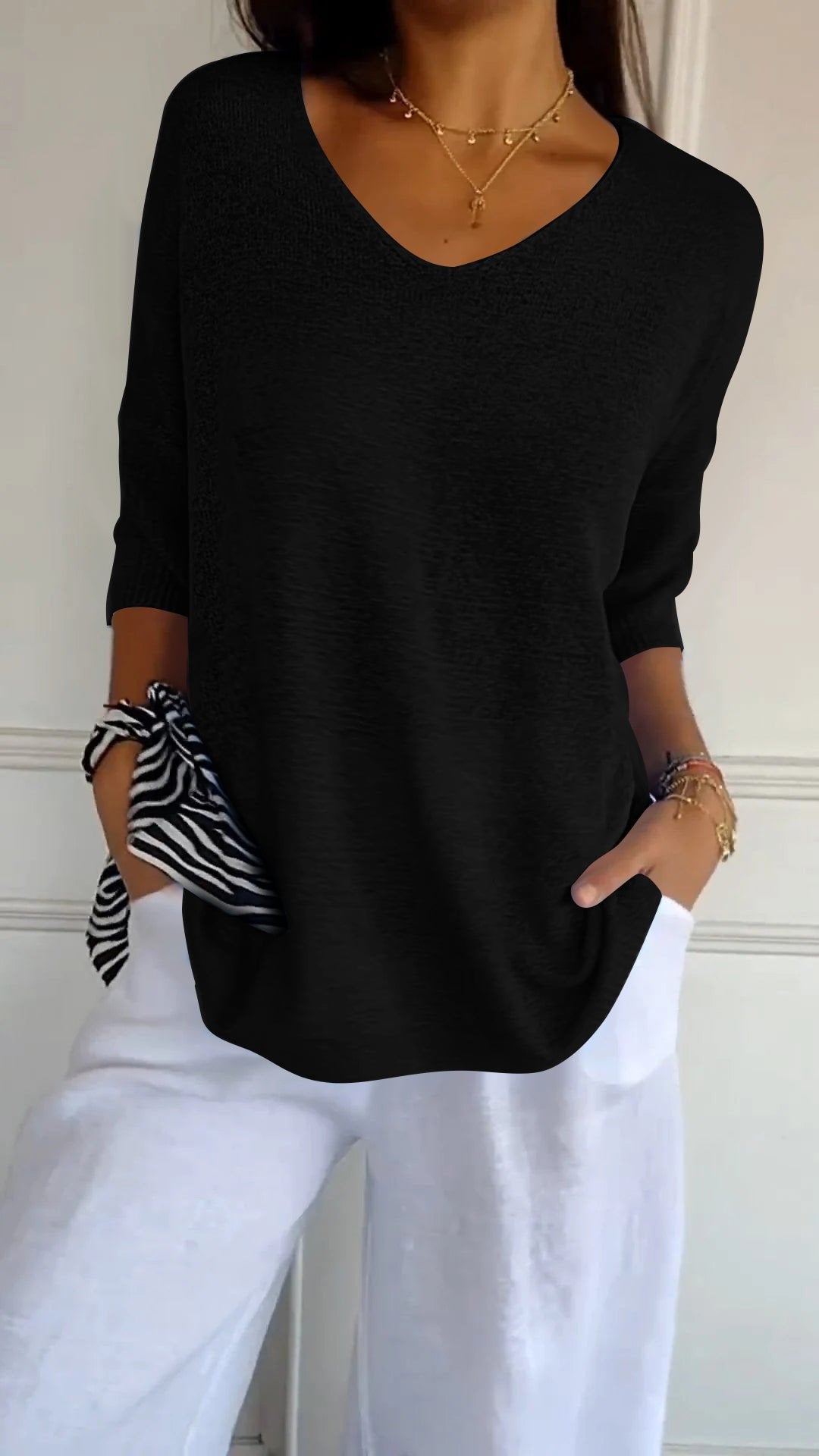 🔥Hot Sale-50% OFF🥰Solid Color Knitted V-neck Top