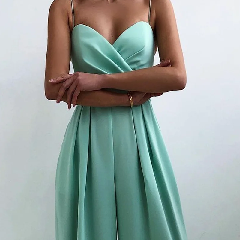 🔥2025 New Arrival🔥Women's Solid Color Camisole Waist-slimming Straight Jumpsuit