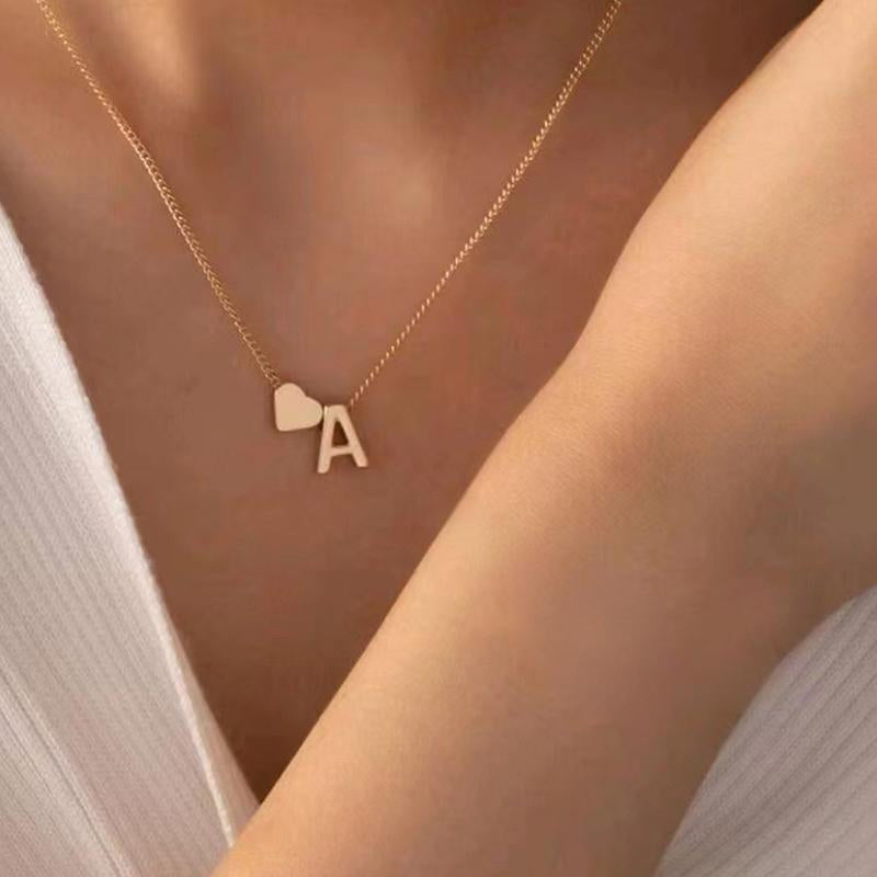 🔥Christmas Sale 50% OFF!!🔥Tiny Initial Necklaces Golden Heart Letter A-Z💖