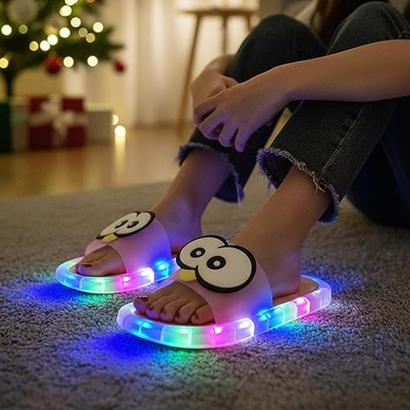 🐧 LIMITED-TIME 50% OFF! 💥 LED Cartoon Slippers – Light-Up Sole, Penguin Design, Flexible PVC ✨