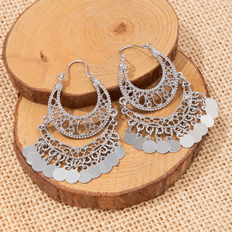 Elegant Vintage U-Shaped Dangle Earrings