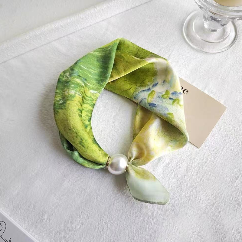 ✨Limited stock available, don’t miss out!🎉No-Tie Magnetic Pearl Clasp Soft Scarf