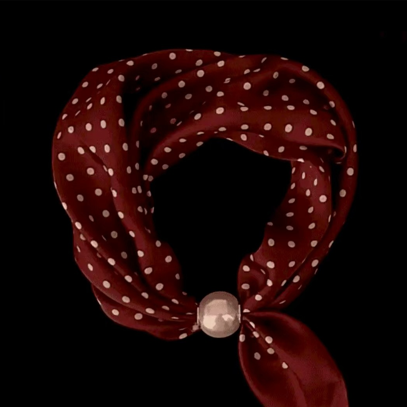 ✨Limited stock available, don’t miss out!🎉No-Tie Magnetic Pearl Clasp Soft Scarf
